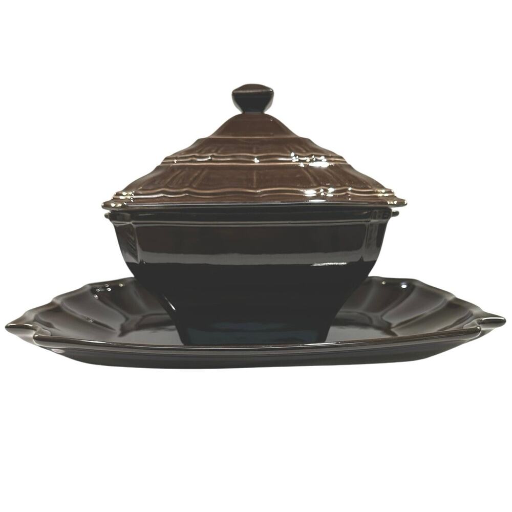 Noble Excellence Toscano Brown Covered Casserole Dish with Lid and 17" Platter